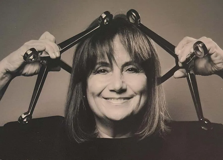 Burcu Dimili Röportajı: Oya Akman’ın 50 Yıllık Tasarım Yolculuğu