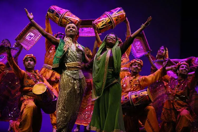 Bodrum Bale Festivali'nde Bolywood Geçidi